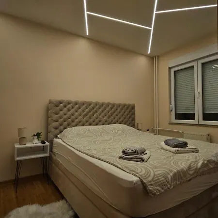 Centar Lux Temerinska Apartment *